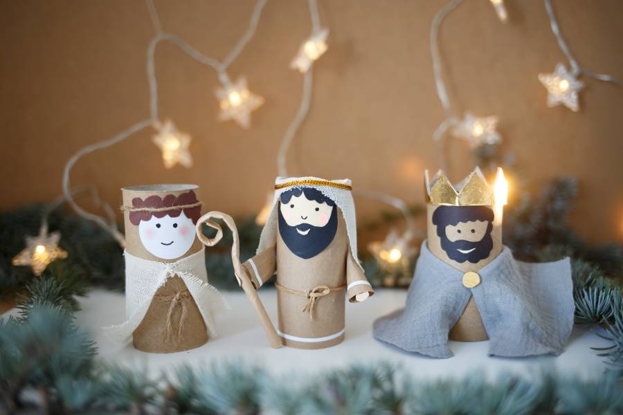DIY three wise men paper craft for kids, creative nativity decoration.